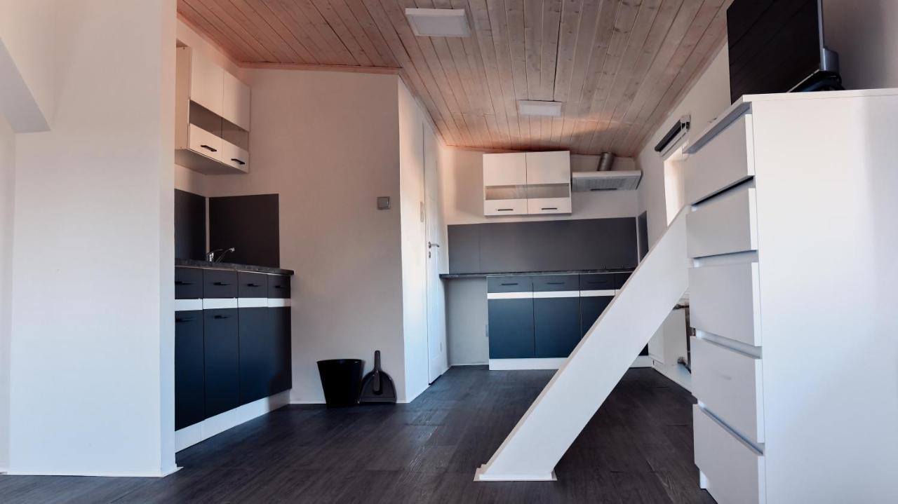Apartmany Centrum Нови-Бор Екстер'єр фото