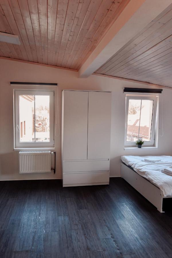 Apartmany Centrum Нови-Бор Екстер'єр фото