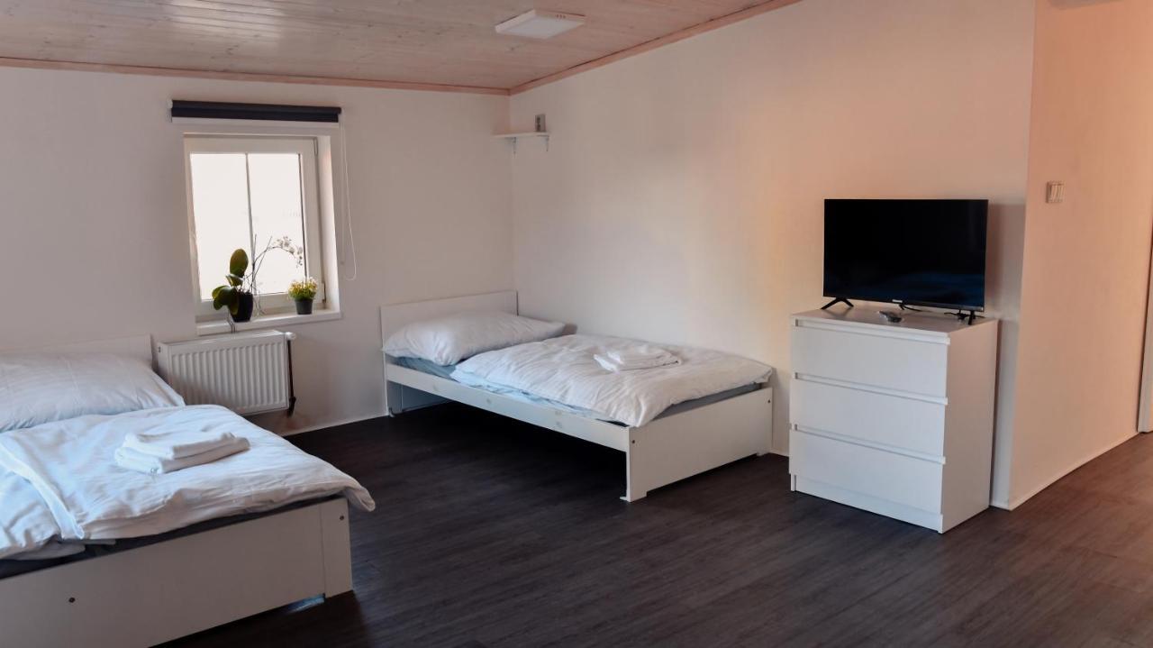 Apartmany Centrum Нови-Бор Екстер'єр фото