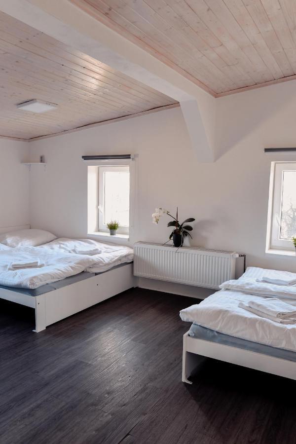 Apartmany Centrum Нови-Бор Екстер'єр фото